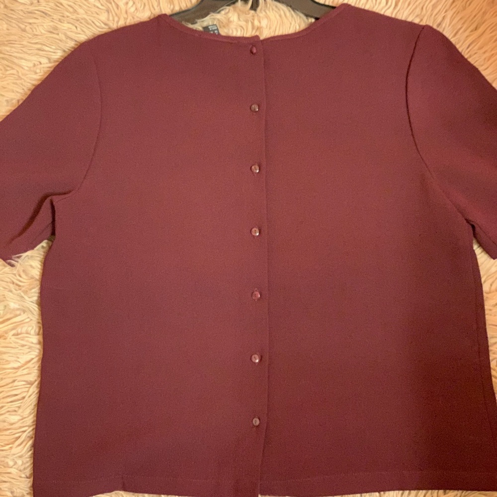 Burgundy Shell Top - Picture 2 of 3